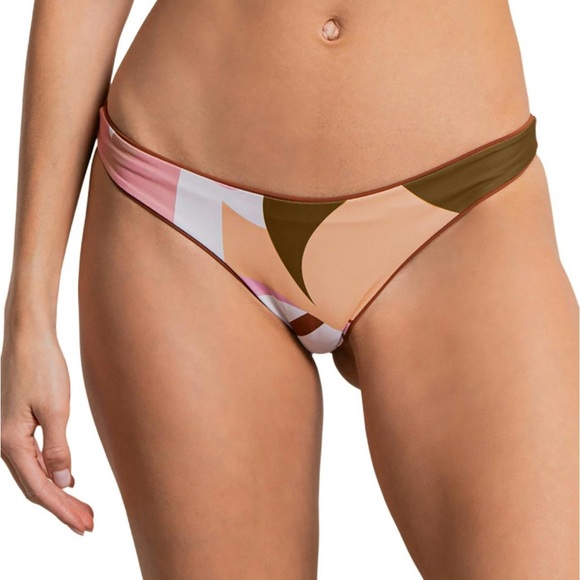 Maaji REVERSIBLE Long Line Triangle Bikini Top & Flirt Thin Side Bikini Bottom - Picture 5 of 6